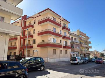 3 LOCALI A GALLIPOLI