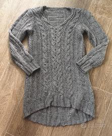 Abito maglione con sciarpa