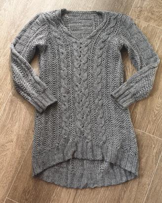 Abito maglione con sciarpa