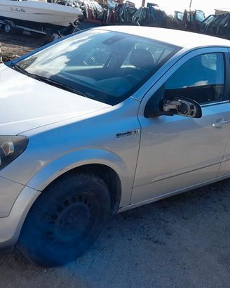 Ricambi opel astra h 2005