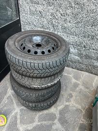 Gomme da neve con i cerchi