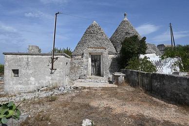 Rustico / Casale di 50 m² con 3 locali a Locoroton