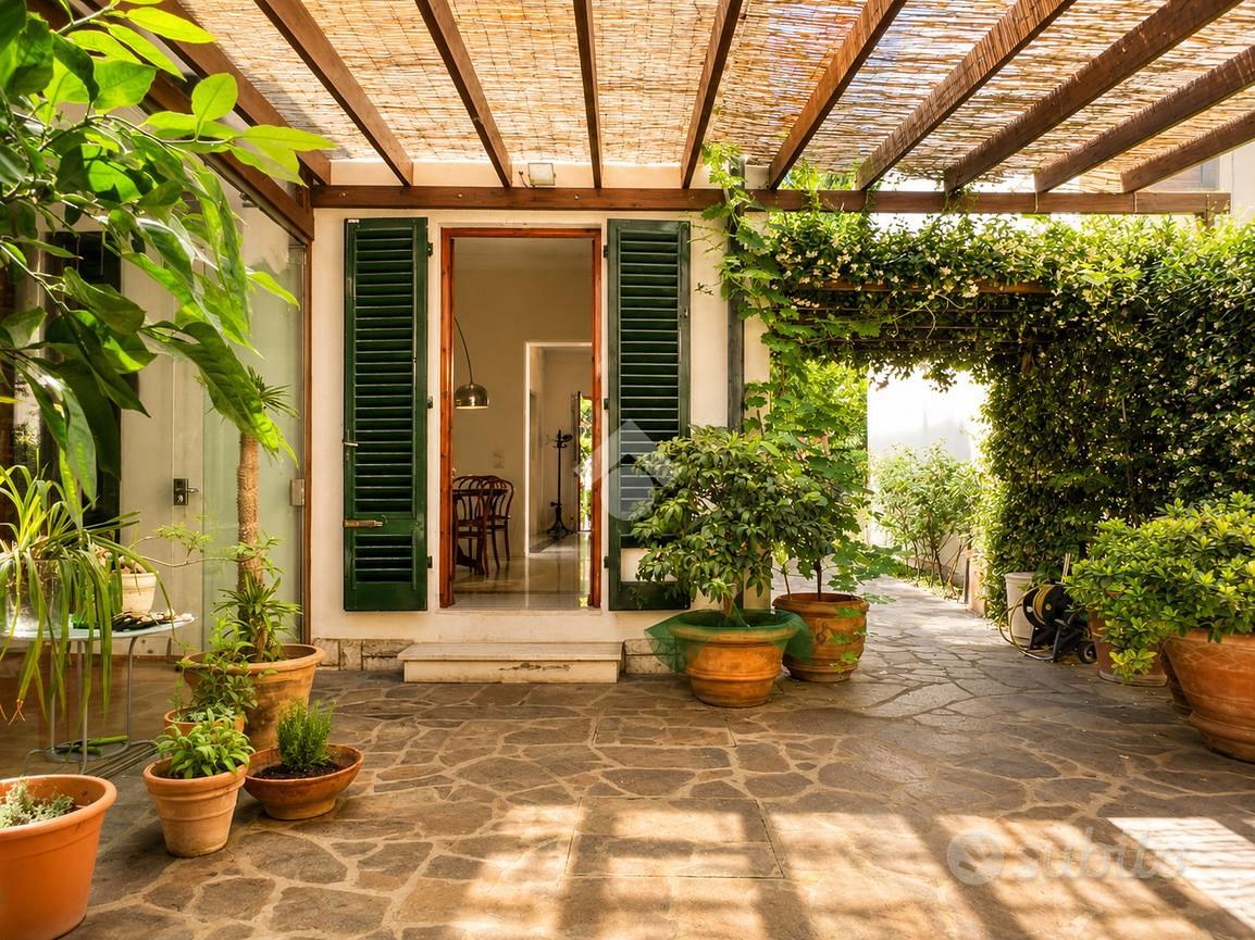 VILLA A SCHIERA D'ANGOLO A CAMPI BISENZIO - Altro