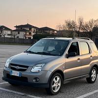 Suzuki 4x4 benzina 1,5 neopatentati
