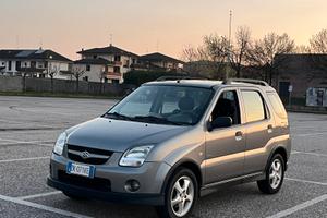 Suzuki 4x4 benzina 1,5 neopatentati