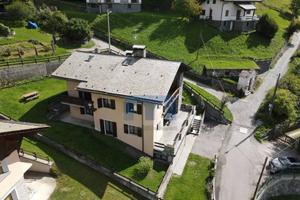 Villa di 500 m² con più di 5 locali e box auto dop