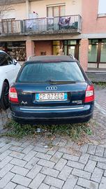 AUDI A4 FERMA DA RITIRARE