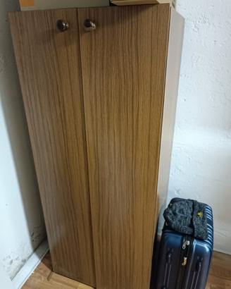 Mobile in legno a due ante