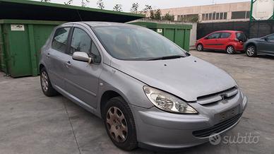 Ricambi usati Peugeot 307 del 2004 1.6B motore NFU