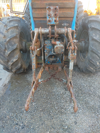 Sollevatore anteriore