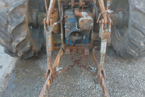 Sollevatore anteriore