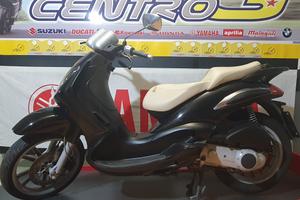 Piaggio Beverly 200