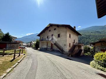 CASA SEMINDIPENDENTE A NUS