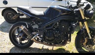 TRIUMPH SPEED TRIPLE 1050