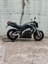 SUZUKI GSR 600cc 