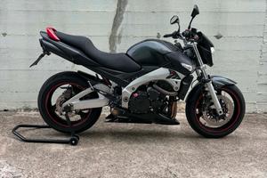 SUZUKI GSR 600cc 