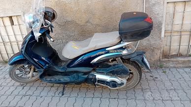 beverly 400 del 2006  INIEZIONE 