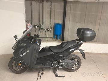 Yamaha T Max 2023 come nuovo uniproprietario