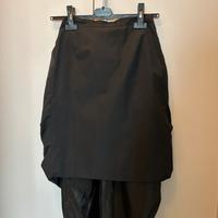 Gonna asimmetrica nera