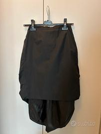 Gonna asimmetrica nera