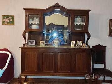 Prestigiosa Credenza con Alzata e Specchiera 