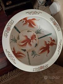 Vaso Cinese dipinto con base in legno intagliato