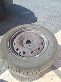 Gomma michelin con cerchio