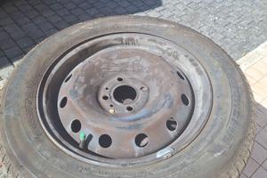 Gomma michelin con cerchio