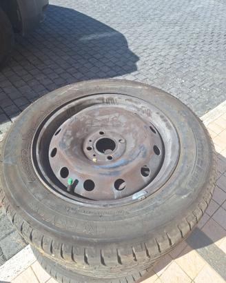 Gomma michelin con cerchio