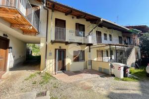 CASA SEMINDIPENDENTE A GIAVENO