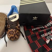 Scarpe tipo Adidas Leopardo