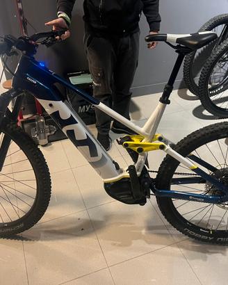 Husqvarna Mountain Cross 5