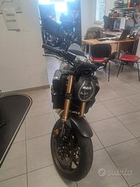 Honda CB 650 R 2025 e-clutch KM 0 VALUTO PERMUTA -