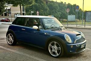 Mini cooper S R53 2006