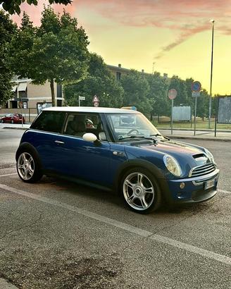 Mini cooper S R53 2006