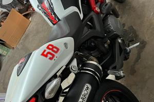 ducati monster 796