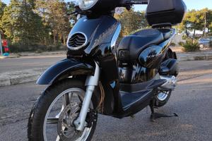 Aprilia Scarabeo 200 - 2012