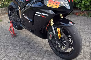 Honda cbr 600 RR 2005