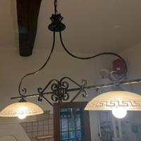 Lampadario in ferro battuto