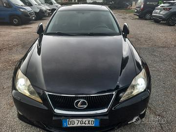 Lexus IS220D