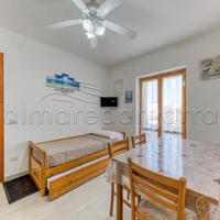 Bilocale a 50 m dal mare con spiaggia sabbiosa