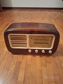 Radio d'epoca a valvole A.R.T. - Anni '50 Vintage