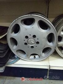 4 cerchi in lega mercedez e180 anno 1996