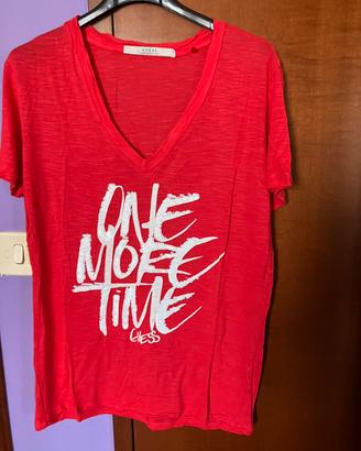 T-shirt Guess