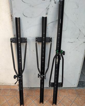 2 portabici per barre auto  + ricambi 