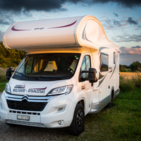 Noleggio camper mansardato 6 posti