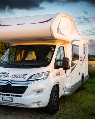 Noleggio camper mansardato 6 posti