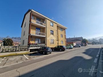 3 LOCALI A GASSINO TORINESE