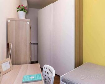 Stanza in appartamento di 151 m² a Milano