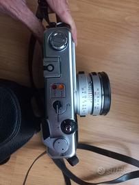Yashica MG-1  con flash, scatola e istruzioni